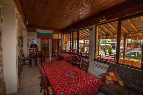Hostal Semeen Hotel Valdes