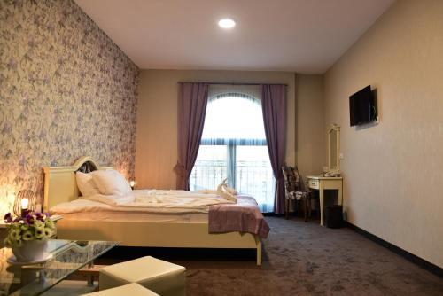 Hesteya Hotel