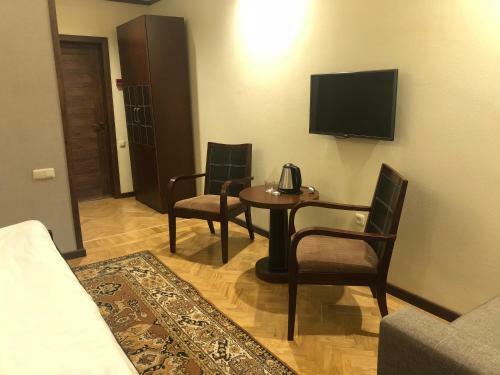 Hotel Kirovi Tun