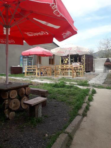 Hostal Tatev Emma B&B
