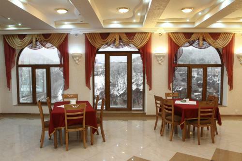 Nairi Hotel