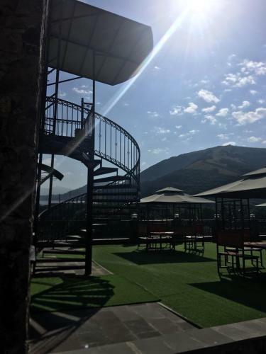 Nairi Hotel