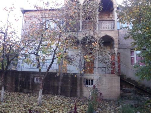 Hostal Lina Guest House