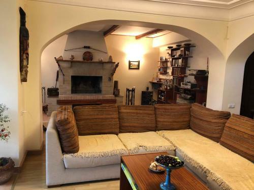 Hostal Yellow Guest House