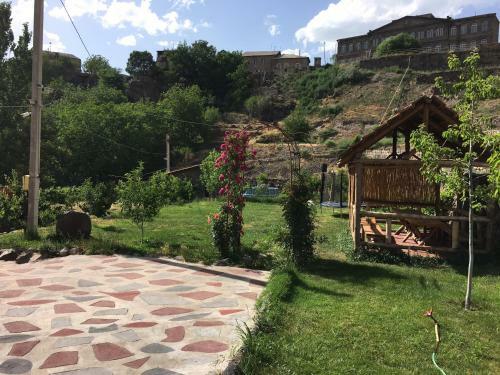 B&B Armenia Hatsekats