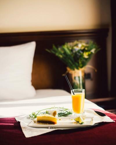 Elegant Hotel & Resort