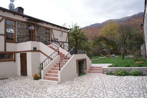Takht House