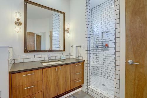 Portland Pearl-ac-by Dt-3br/2.5b