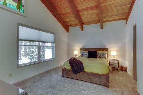 Black Butte Ranch: Grey Owl Getaway On The Greens