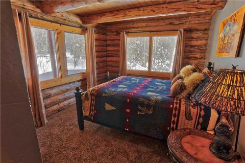 Black Bear Lodge (private Home)
