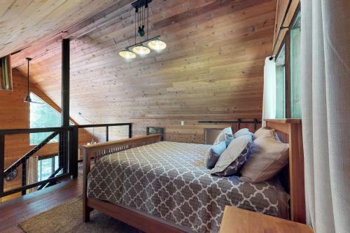 River Road Retreat