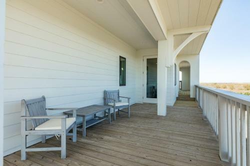 Cake By The Ocean At Seagrass
