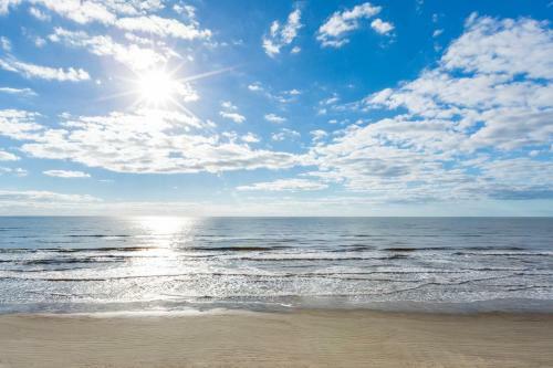 Crystal Beach Delight