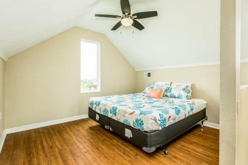 Crystal Beach Delight