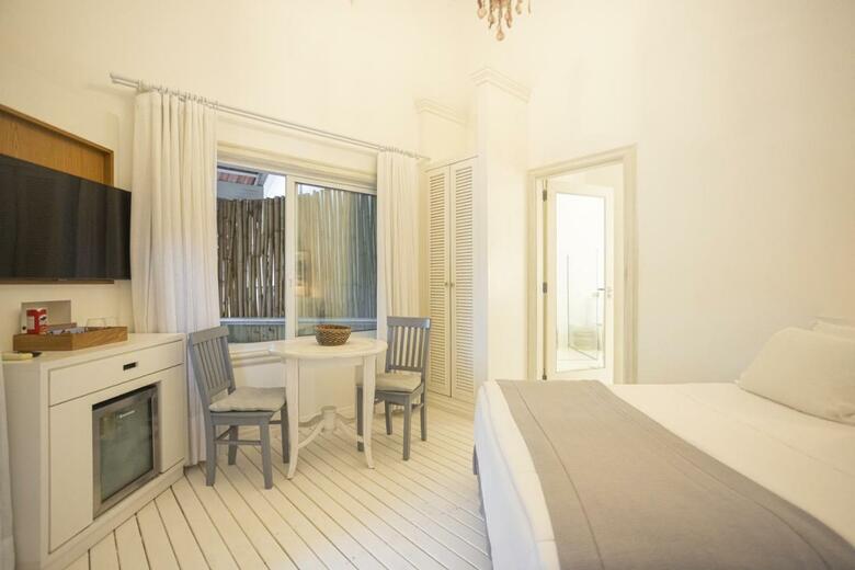 Hostal Felissimo Exclusive Hotel