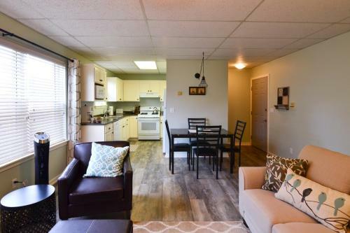 Bay Breeze In Old Town Eureka
