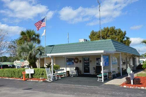 Southern Palms Park Model 4