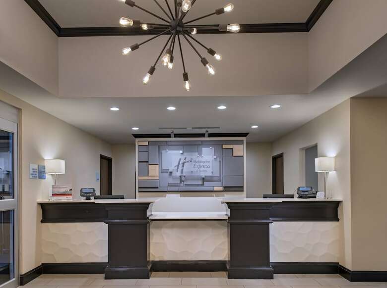 Hotel Holiday Inn Express & Suites Austin Nw - Four Points