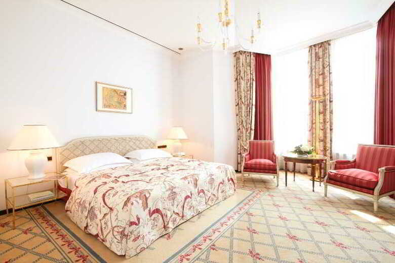 Hotel Excelsior Ernst
