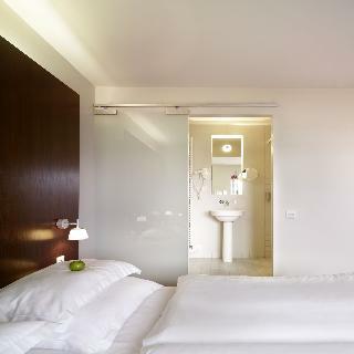 The New Yorker Hotel