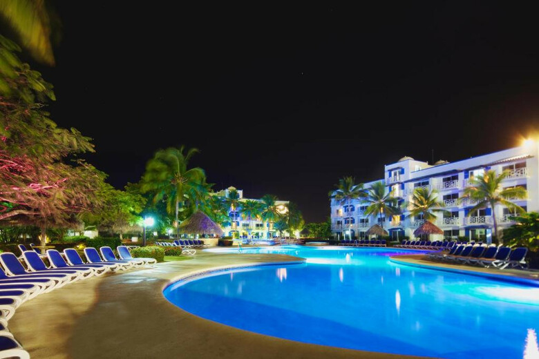 Hotel Playa Blanca Resort