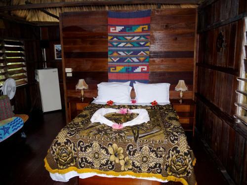Lodge Green Parrot Beach Houses And Resort