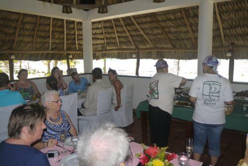 Lodge Green Parrot Beach Houses And Resort