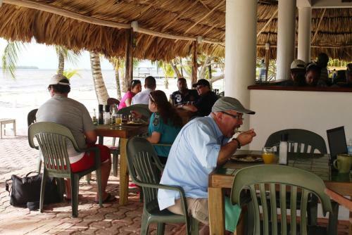 Lodge Green Parrot Beach Houses And Resort