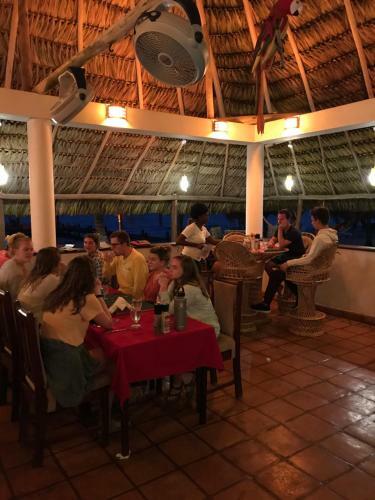 Lodge Green Parrot Beach Houses And Resort