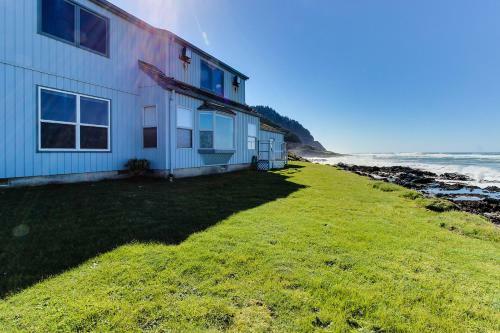 Sea Rock Retreat