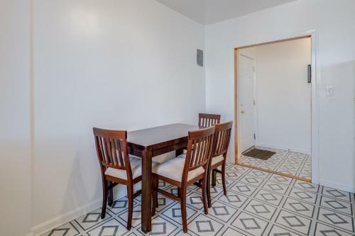 Apartamento 2440 S 1
