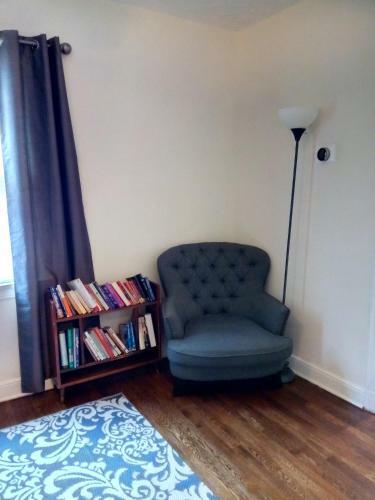 Quiet Three Story House In Fort Dupont