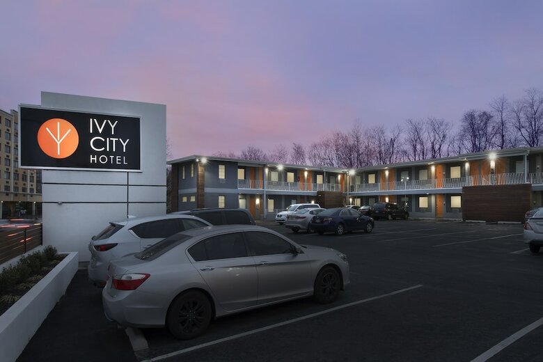 Ivy City Hotel