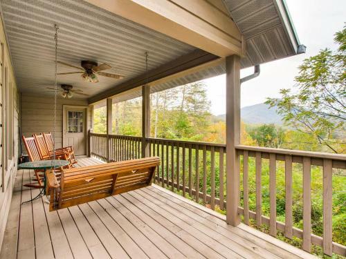 Misty Cove - Sevierville Cabin