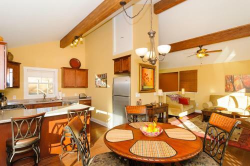 The Frisco Cottage