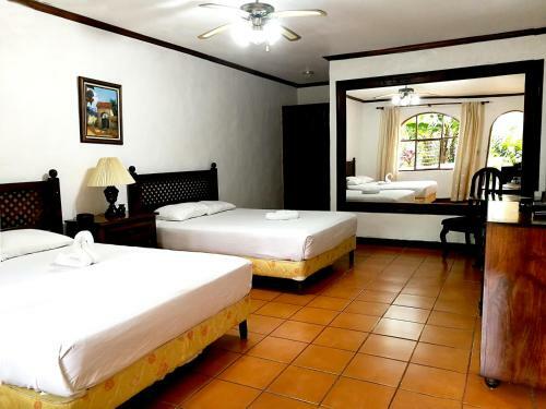 Hotel Rio Perlas