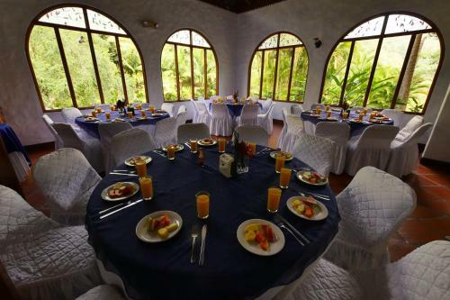 Hotel Rio Perlas