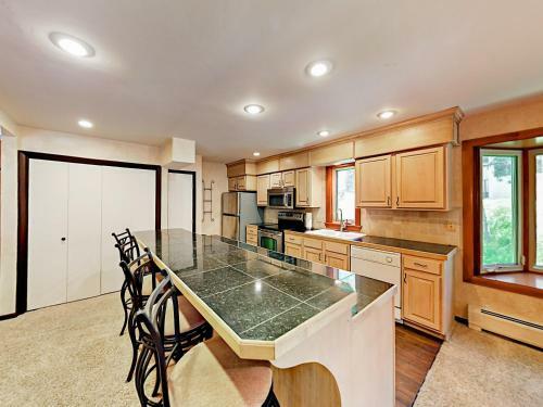 Apartamento 4562 Streamside Circle E Duplex Unit A Duplex