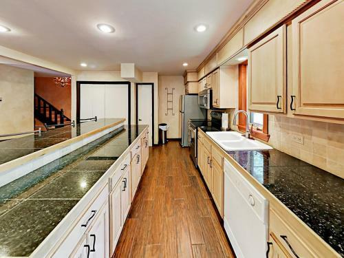 Apartamento 4562 Streamside Circle E Duplex Unit A Duplex