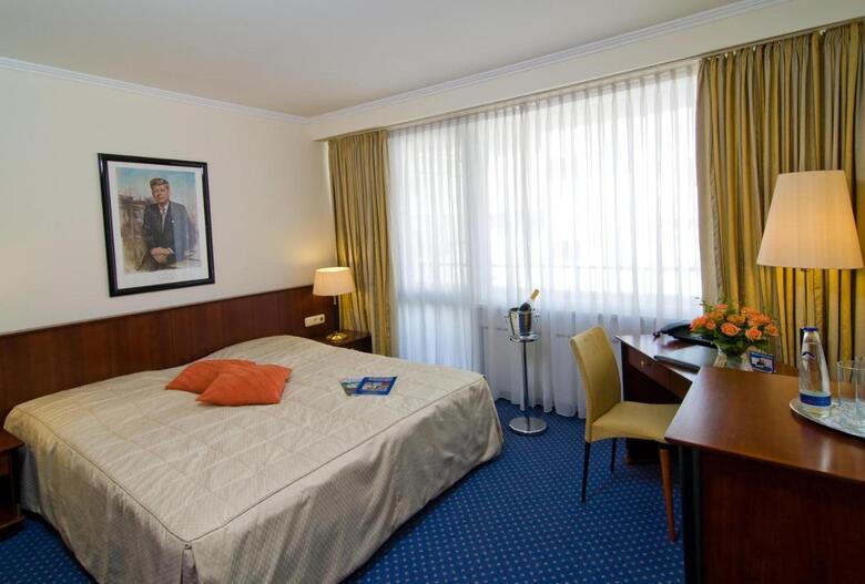 Hotel Prasident