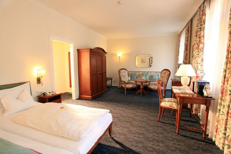 Hotel Romantik Im Weissen Roessl(.)