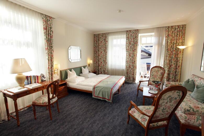 Hotel Romantik Im Weissen Roessl(.)