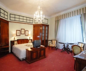 Hotel Bristol
