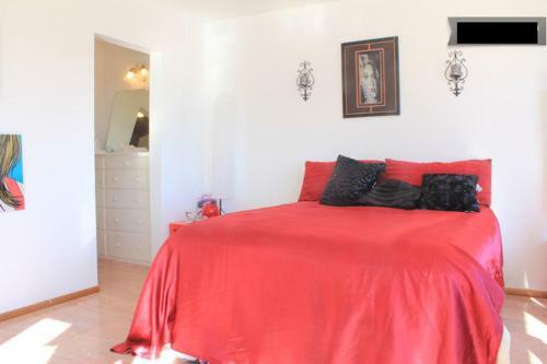 Three Bedroom Villa In Bel Air