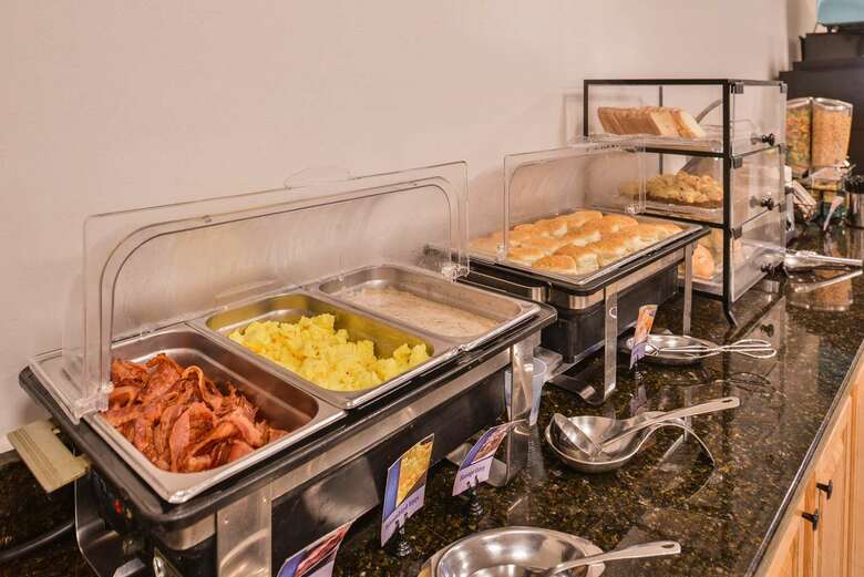 Hotel Best Western Plus Holiday Sands Inn & Suites