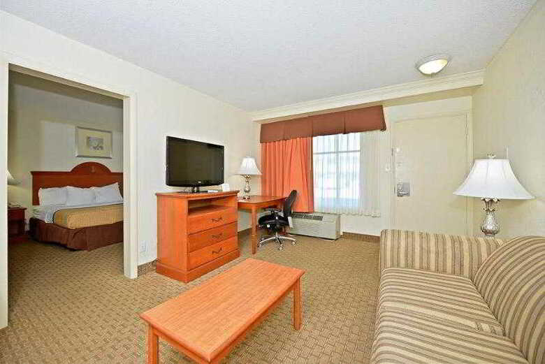 Hotel Best Western Plus Holiday Sands Inn & Suites
