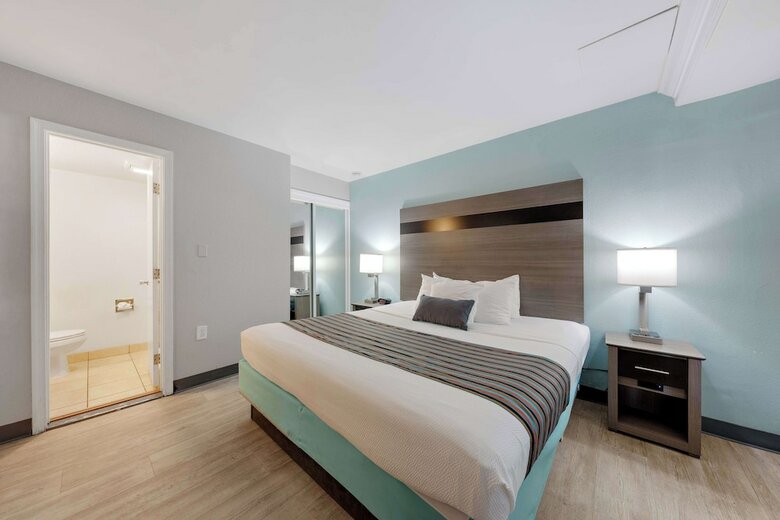 Hotel Best Western Plus Holiday Sands Inn & Suites