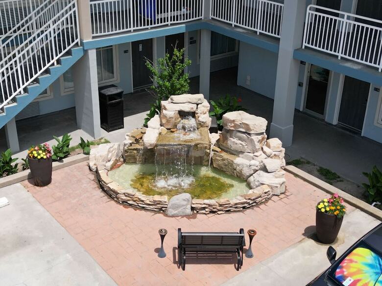 Hotel Best Western Plus Holiday Sands Inn & Suites