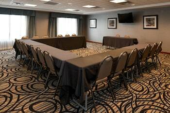 Hotel Holiday Inn Express & Suites Greenfield