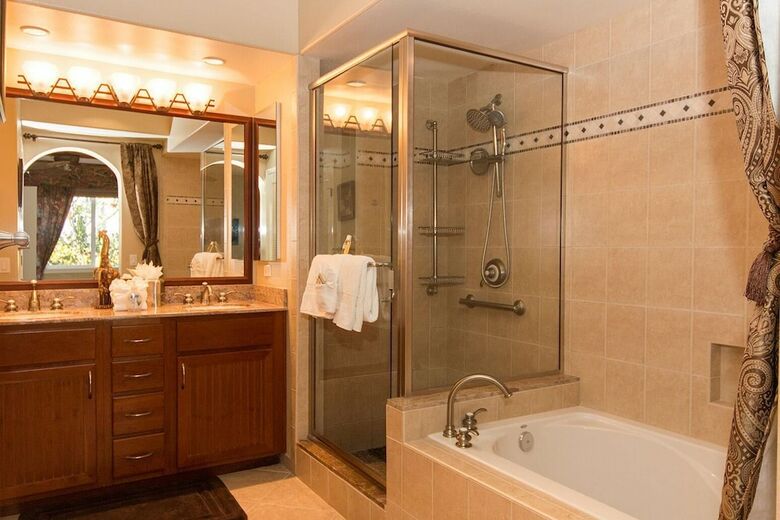 B4 Waikoloa Beach Villas